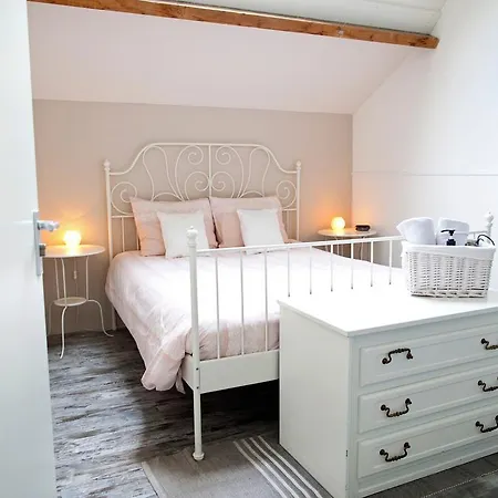 D'n Twist Alojamento de Acomodação e Pequeno-almoço 2*